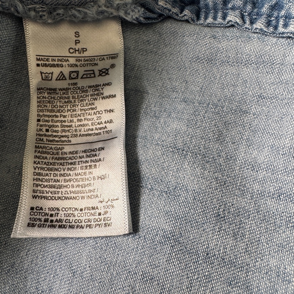 GAP Puff Sleeve Belted Denim Dress - Picture 5 of 5